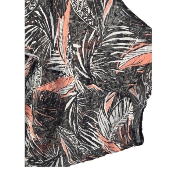 Torrid Kimono Womens Size (14-18) 1 / 2 Black Floral  Open Semi Sheer Beach - Picture 7 of 8